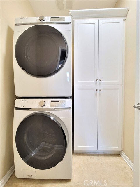 Building Photo - 135 Overbrook