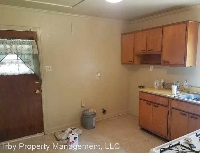 Building Photo - 3 br, 1 bath House - 460 Seabreeze Road East