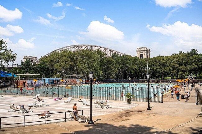 Building Photo - 12-16 30th Ave -401