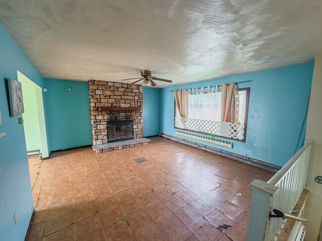 Building Photo - 161 Pentagon Cir