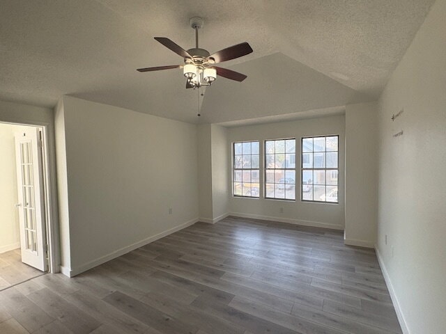 Building Photo - Cimarron 4 Bedroom Home Less Than 5 Minute Walk To The Park