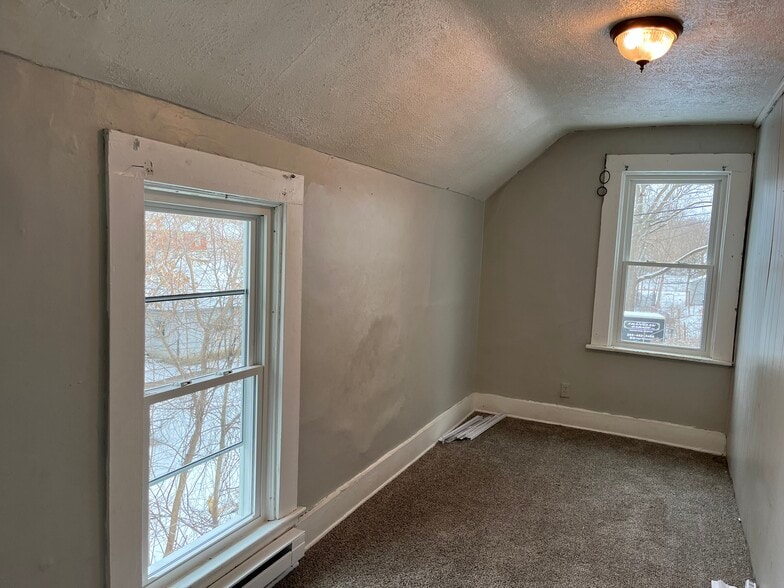 Building Photo - 1327 Saint Marys Ave