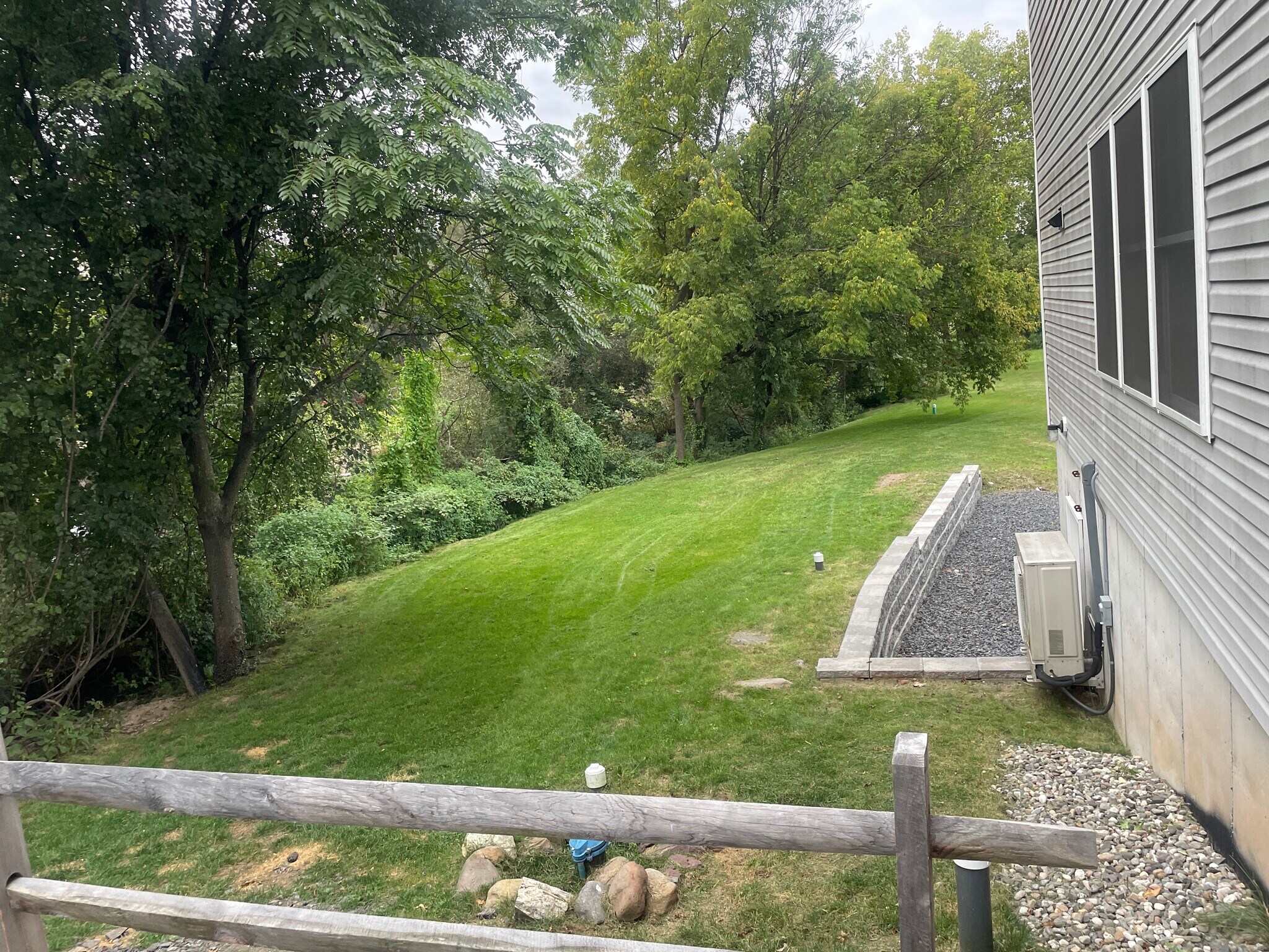 Building Photo - 4 Brozdowski Ln