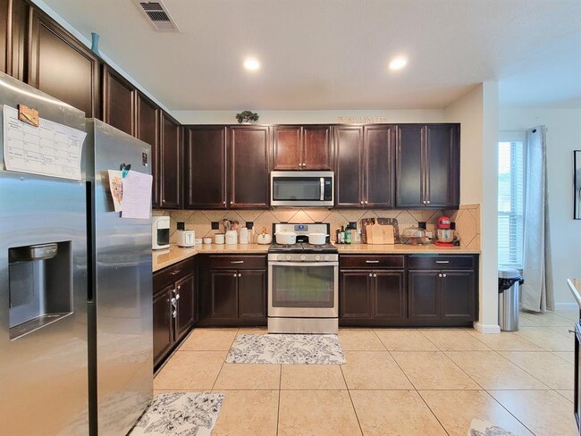 Building Photo - 5046 Longlane Dr