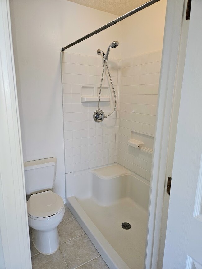 Building Photo - 637 Battery Pl