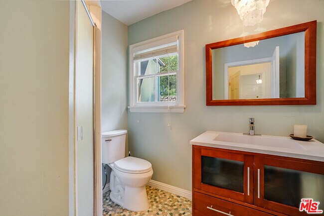 Building Photo - 3246 Benda St
