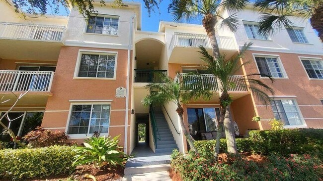 Primary Photo - 8308 Myrtlewood Cir W