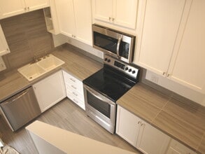 Building Photo - 4242 Montair Ave