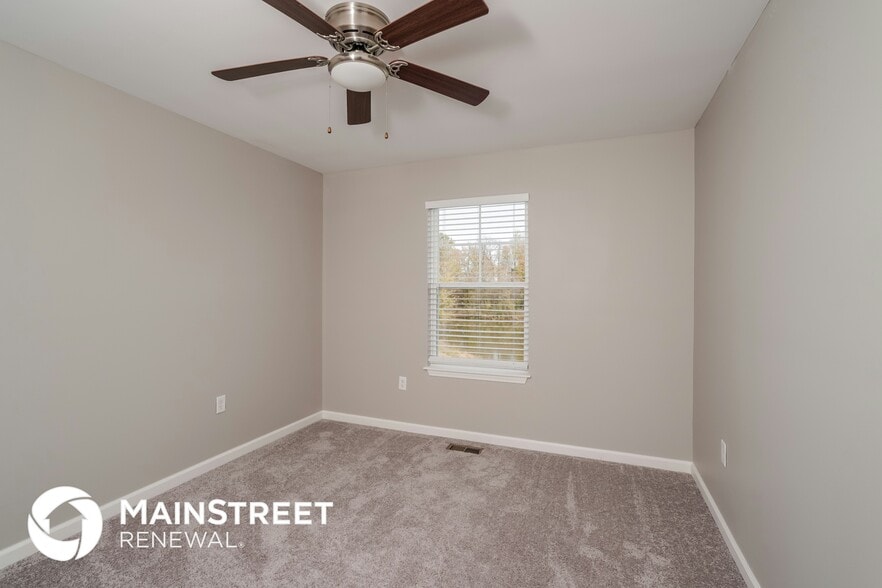 Building Photo - 2117 Paddle Wheel Dr