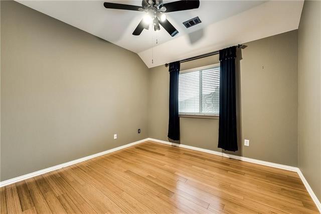 Building Photo - 1439 Royal Oaks Dr