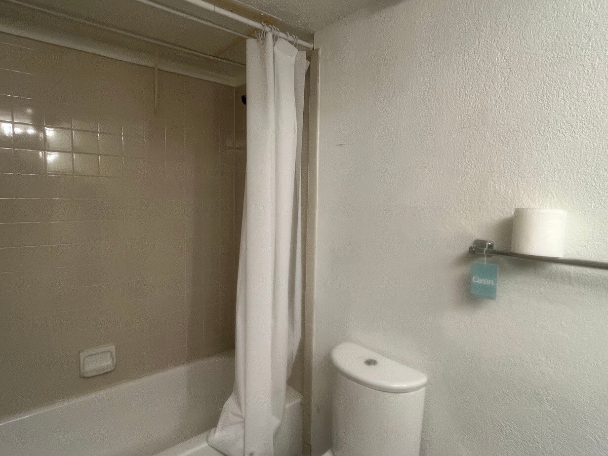 Building Photo - 6108 Abrams Rd