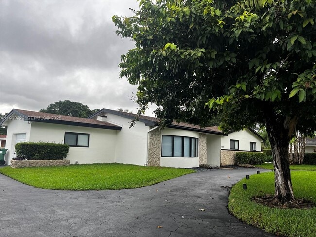 Building Photo - 7001 SW 126th St