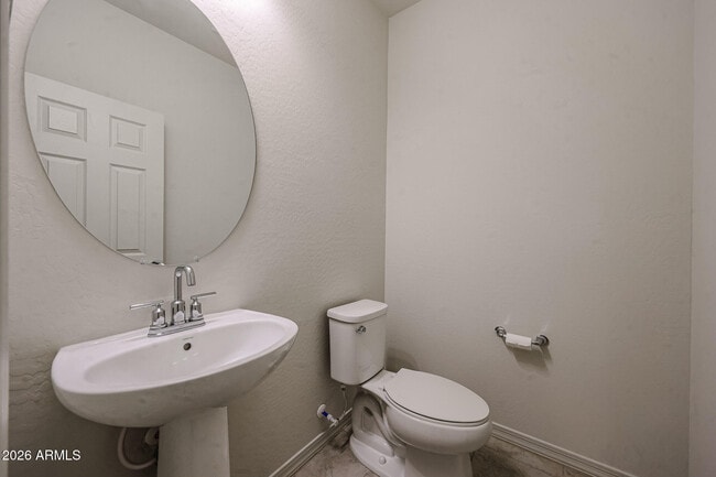 Building Photo - 9009 W San Miguel Ave