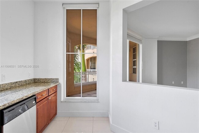 Building Photo - 3001 NE 185th St