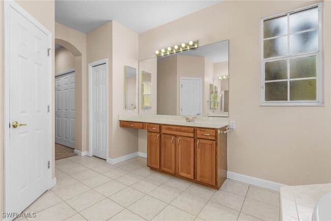 Building Photo - 14005 Shimmering Lake Ct