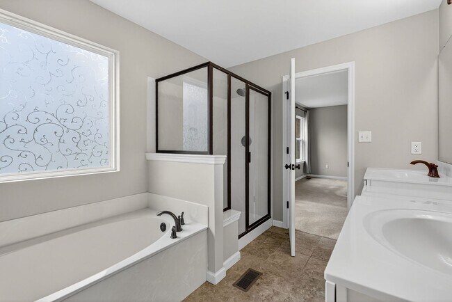 Building Photo - Beautiful 4-Bedroom Home with Modern Upgrades