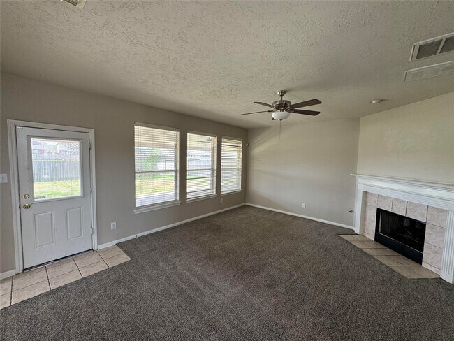 Building Photo - 17703 Towne Bridge Dr