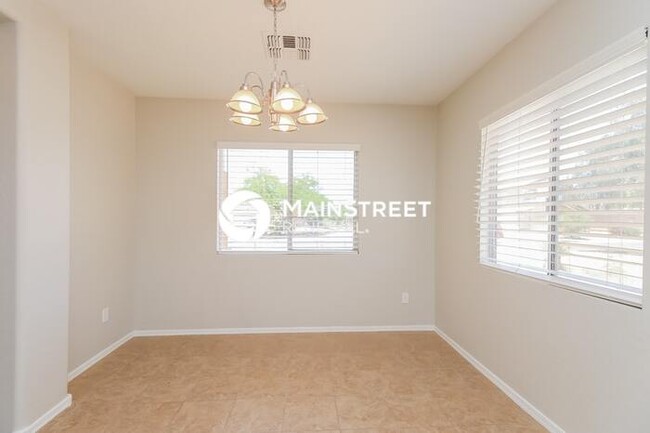 Building Photo - 4147 E Sierrita Rd