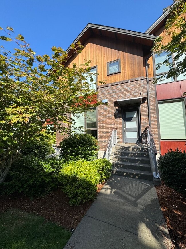 Building Photo - 4bd/3.5ba Seattle Condo