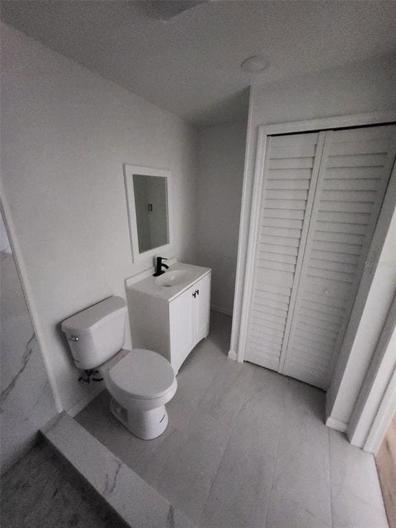 Building Photo - 1216 Emeralda Rd