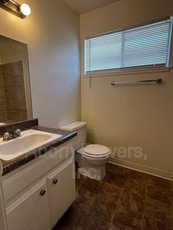 Building Photo - 1235 Williams Way