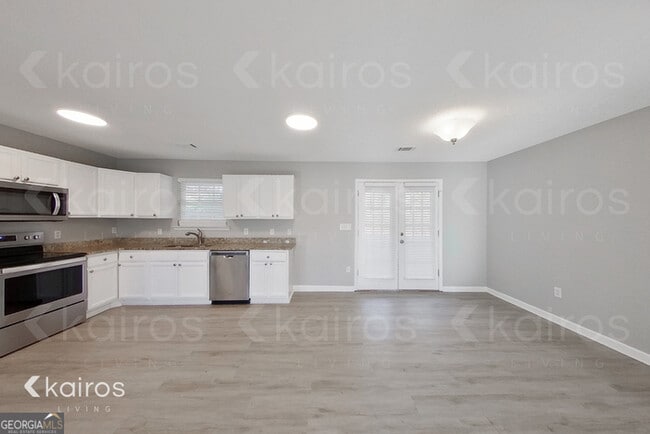 Building Photo - 334 Amanda Dr