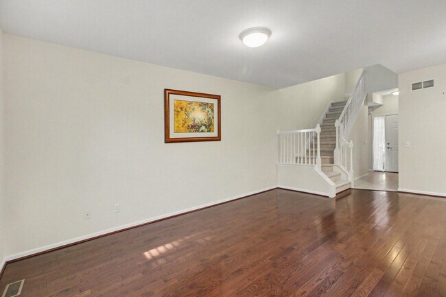 Building Photo - 41574 Mitchell Rd