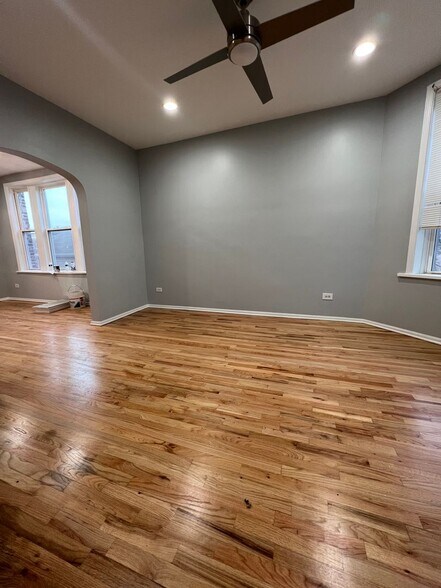 Building Photo - 1355 S Springfield Ave