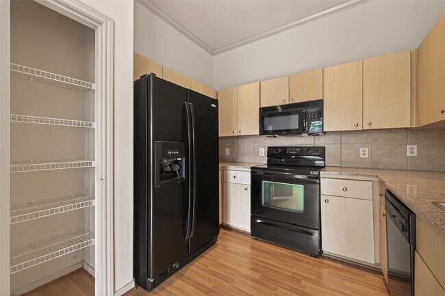 Building Photo - 1441 East St