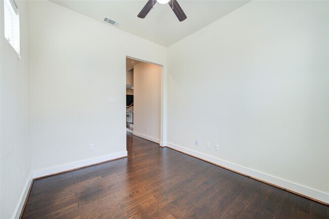 Building Photo - 8803 Hollister Pine Ct