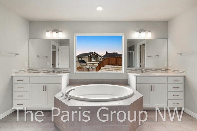 Building Photo - 2122 83rd Ave E