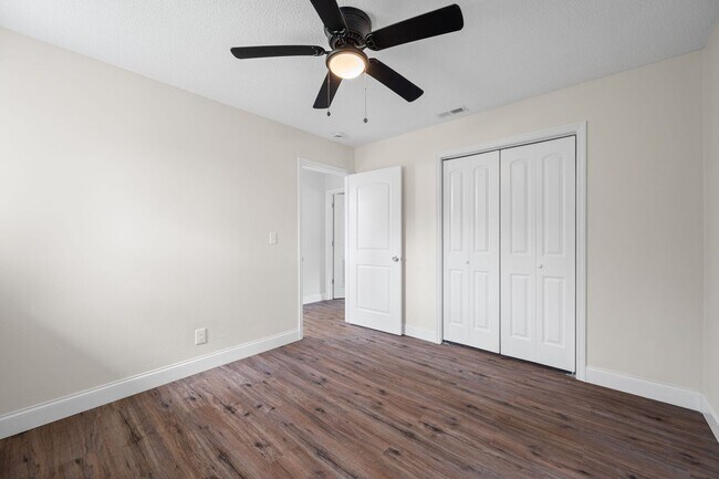 Building Photo - 3336 Gundy Dr