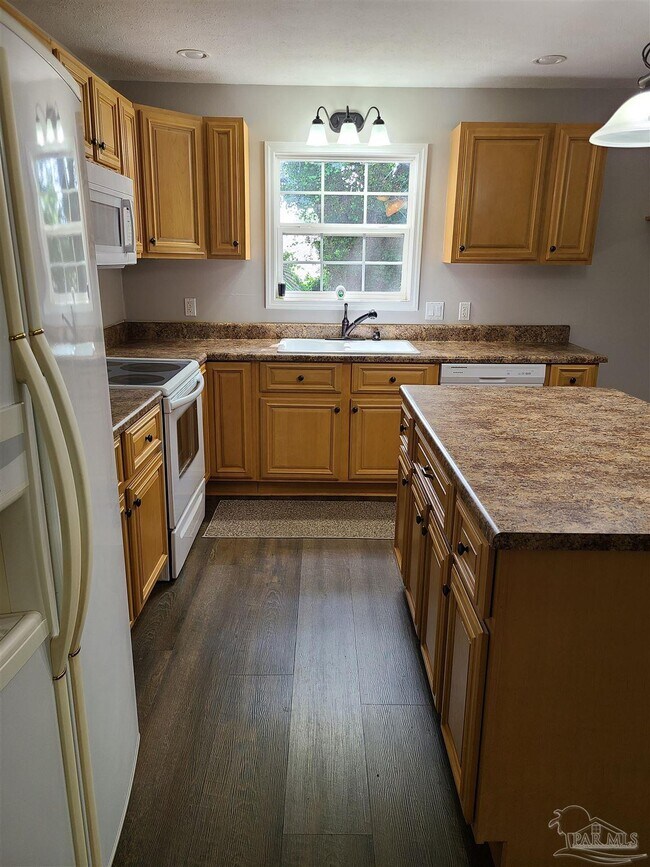 Building Photo - 3505 Oakcalla Dr