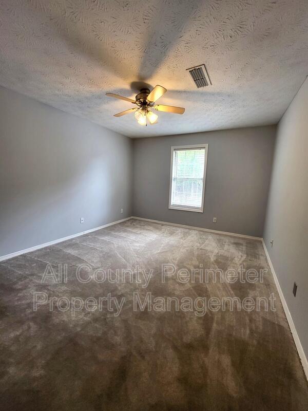 Building Photo - 1904 Country Park Dr