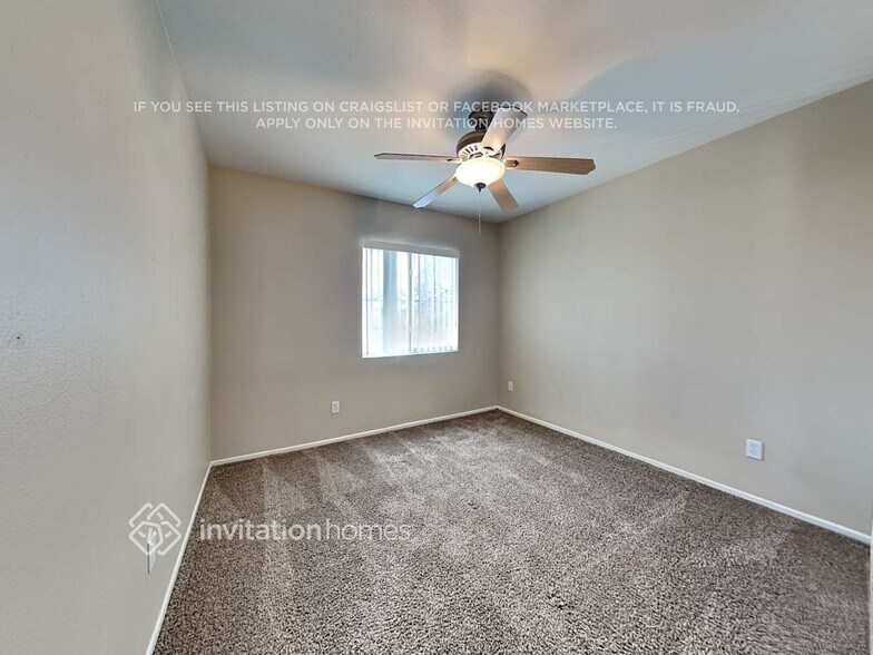 Building Photo - 9120 Blue Raven Ave