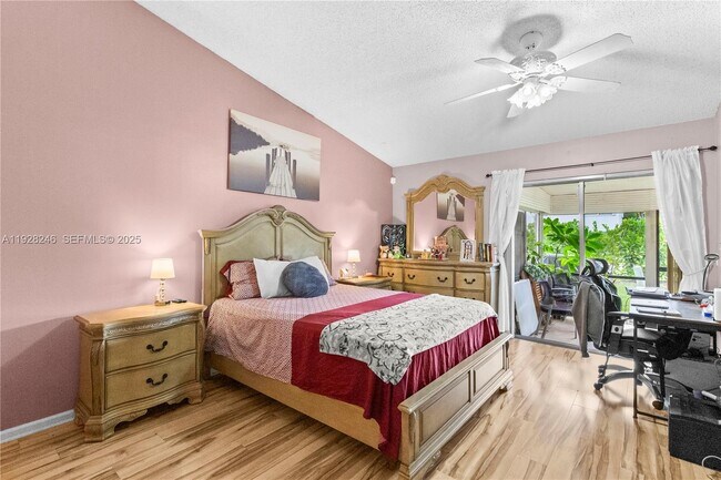 Building Photo - 7464 Pinewalk Dr S