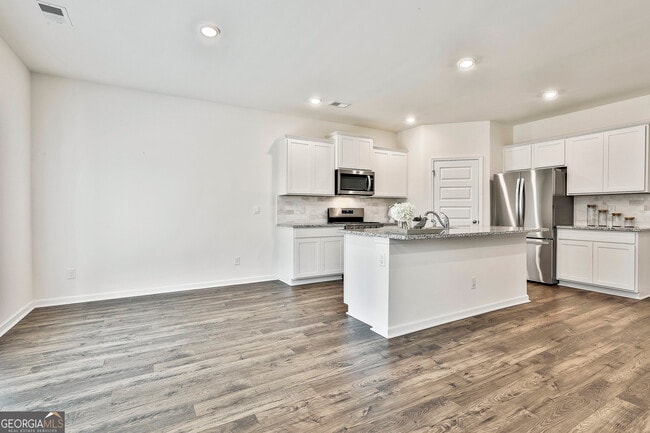 Building Photo - 166 Woodbrook Trl