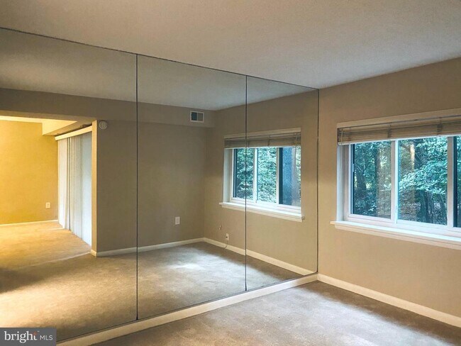 Building Photo - 11723 Karbon Hill Ct
