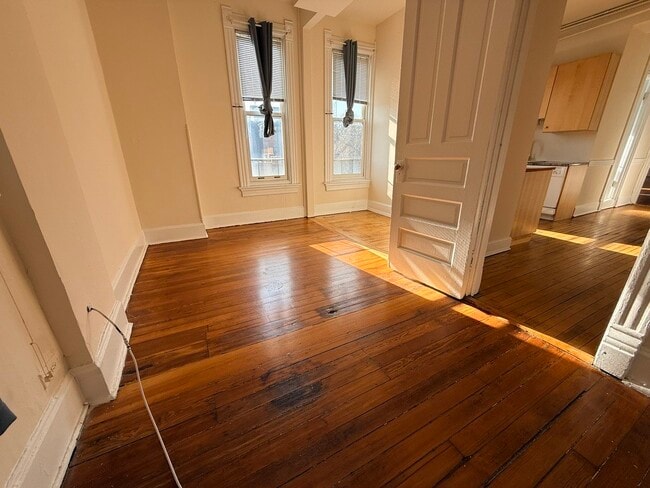 Building Photo - 1801 N Cleveland Ave