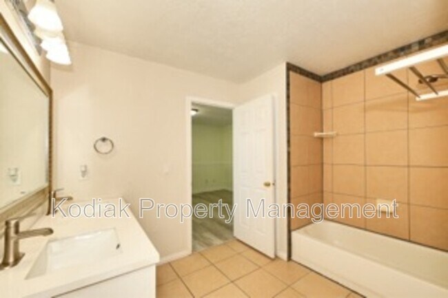 Building Photo - 3138 Aubrey Dee Cir