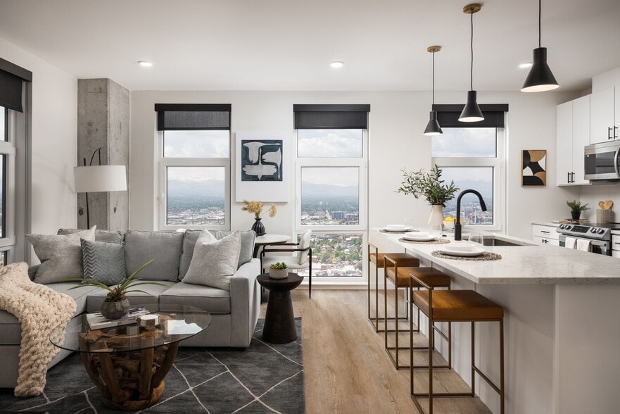 Primary Photo - akin Golden Triangle