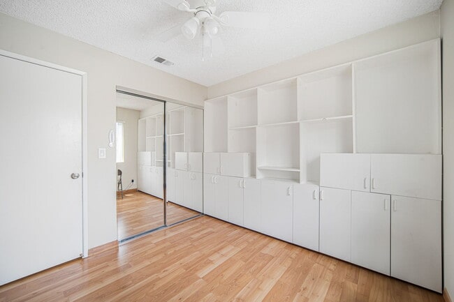 Building Photo - 4560 Benedick Ct