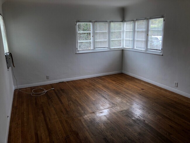 Building Photo - 2127 20th St