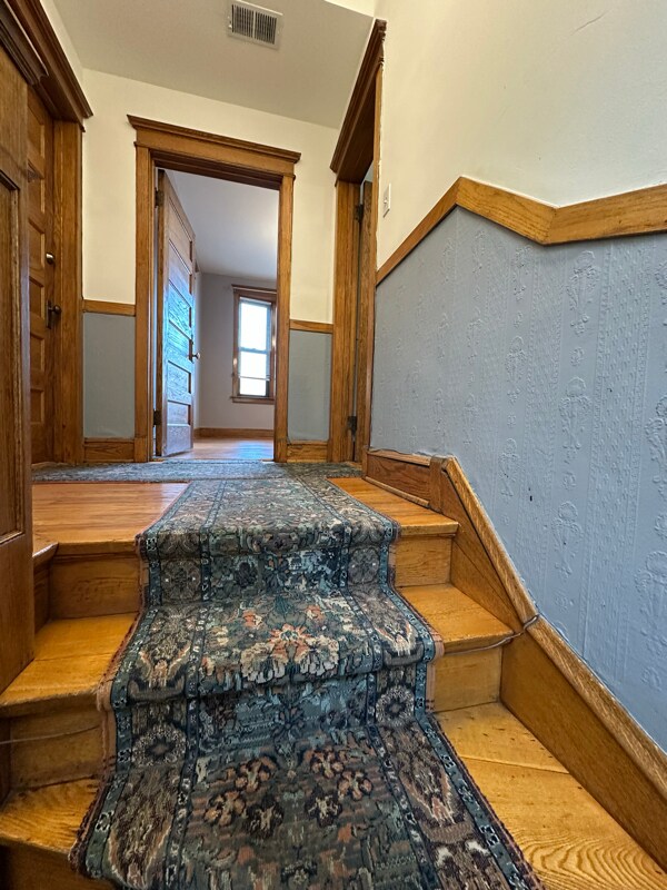 Building Photo - 3759 N Damen Ave