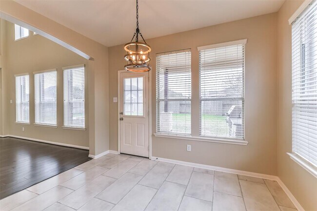 Building Photo - 3303 Aspenbrook Ct