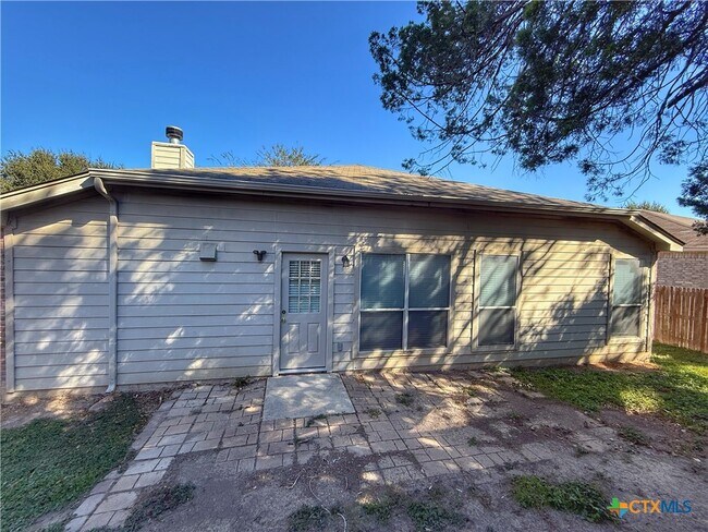 Building Photo - 2254 Hidden Meadow