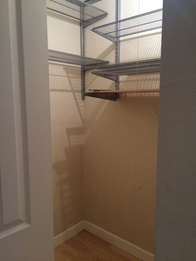 Building Photo - 2 Bedroom 2 Bath Downtown Walnut Creek