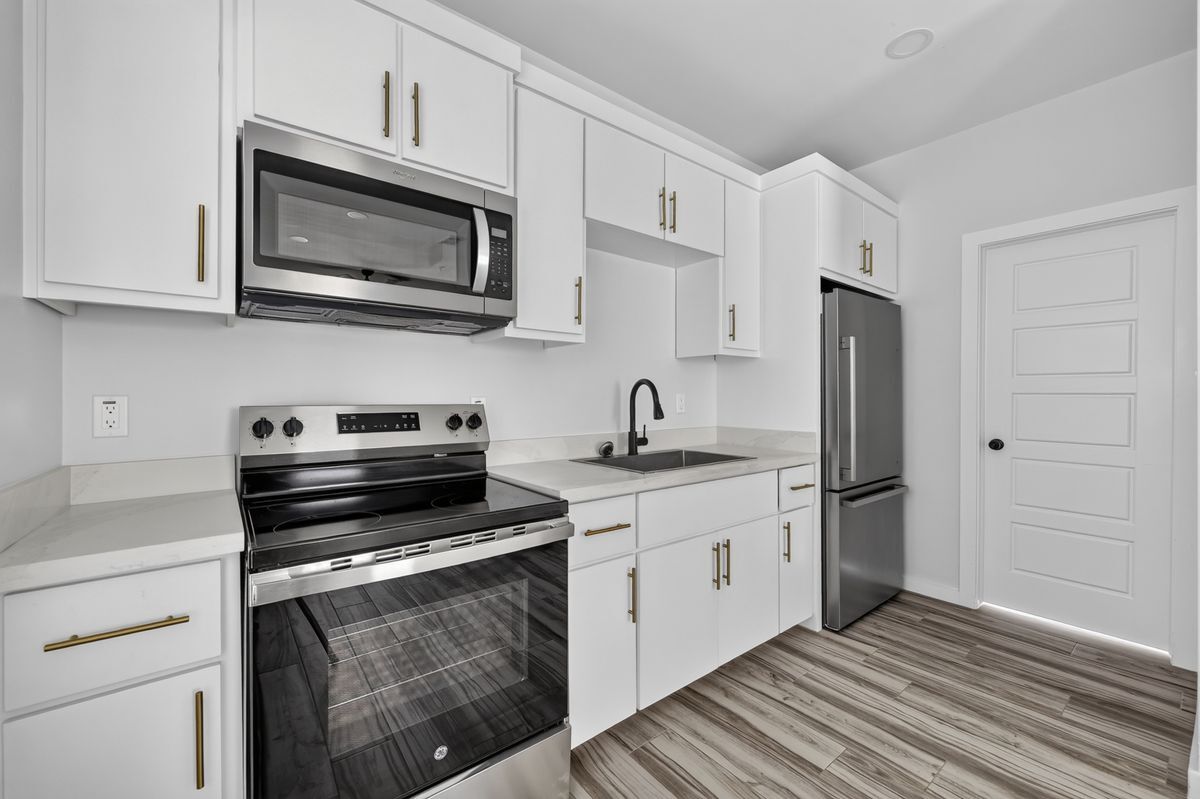 Building Photo - 1207 W Kennedy St
