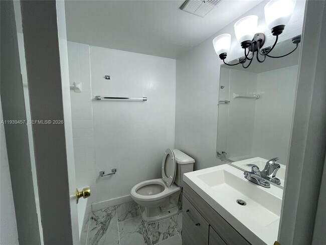 Building Photo - 7450 SW 153rd Pl