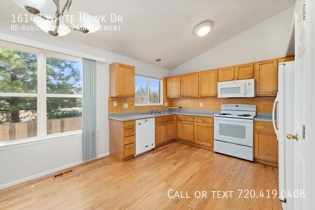 Building Photo - 16143 White Hawk Dr